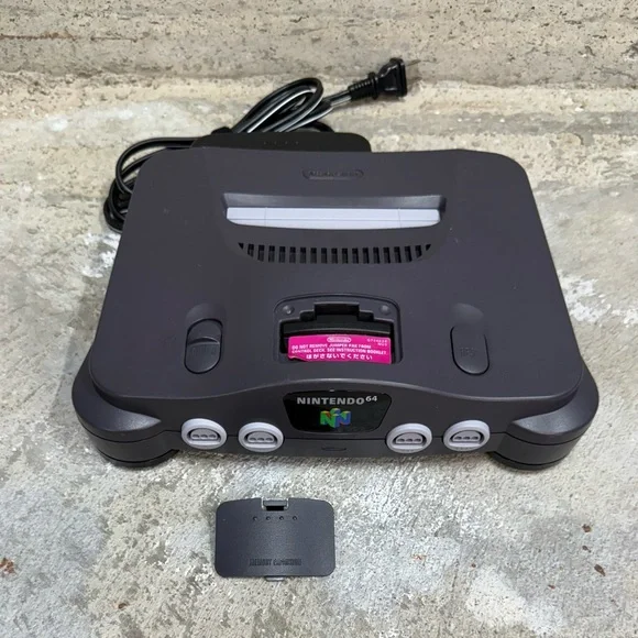 Nintendo 64 N64 Console Bundle 2 OEM Controllers Tested Working - Picture 6 of 9